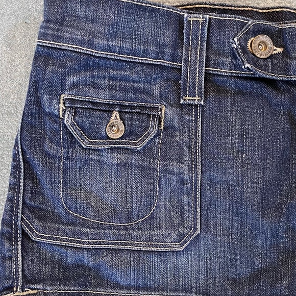 Lucky Brand Denim Shorts Double Pockets Dark Wash Size 6 - Picture 3 of 5